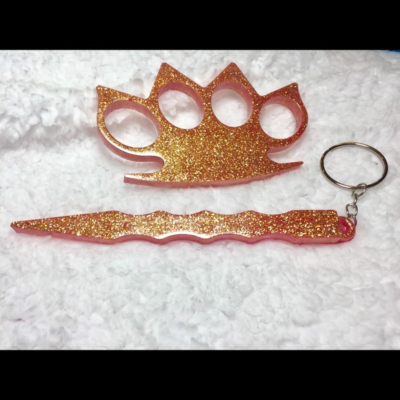 Resin Keychains - Picture 2 of 4